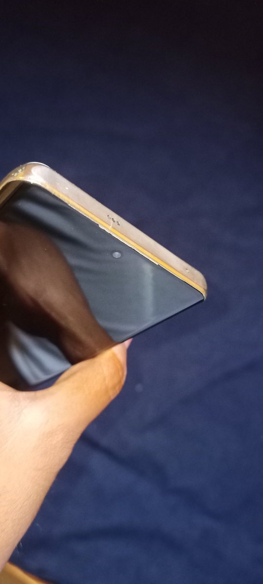mimanshIn's tweet photo. @realmemobiles @RealmeCareIn
I need help with a denied warranty claim for my Realme 12 Pro+.Phone suddenly stopped working.Service center says  rejected warranty due to a small cosmetic crack near IR blaster — which has no link to the problem.
The device is within warranty. https://t.co/jhnt7ofCH4