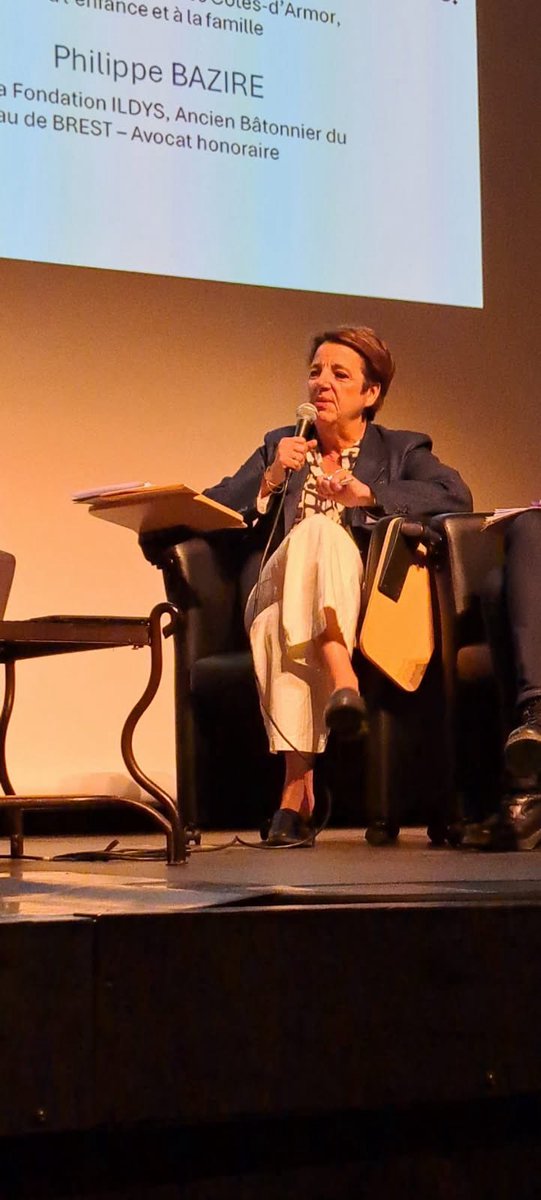 Agnès Canayer (@acanayer) on Twitter photo | Treguier 🚗|
🧸 Ce matin, j’intervenais lors d’une table ronde sur le thème "Protection des mineurs : avancées ou reculs ?" au colloque de la Saint Yves, organisé par le #barreau de Saint-Brieuc, aux côtés notamment de ma collègue députée <a href="/perrinegoulet/">Perrine Goulet</a> ! | Treguier 🚗|
🧸 Ce matin, j’intervenais lors d’une table ronde sur le thème "Protection des mineurs : avancées ou reculs ?" au colloque de la Saint Yves, organisé par le #barreau de Saint-Brieuc, aux côtés notamment de ma collègue députée <a href="/perrinegoulet/">Perrine Goulet</a> !