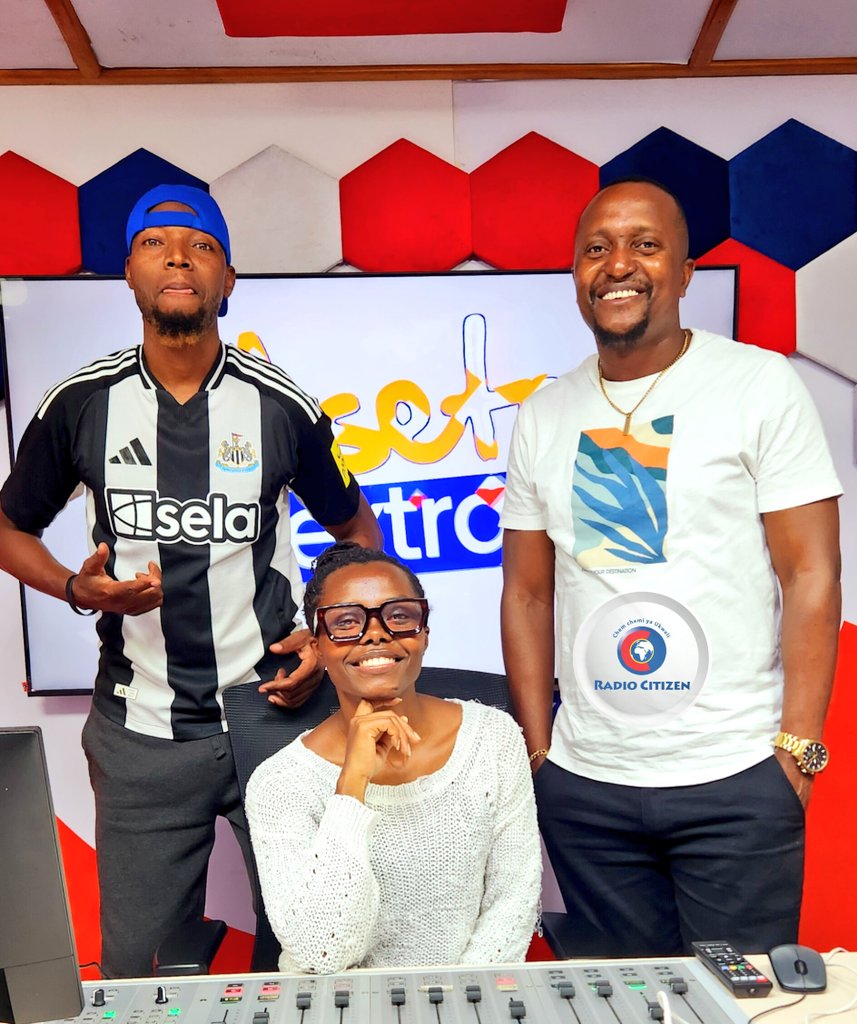 RadioCitizenFM's tweet photo. Mziki si mziki tu na burdan si burdan kama hujasikiliza #MsetoExtra @mzaziwillytuva @djflashkenya @KarimaLylow nawe hadi tamati . Hapo uliko tuko loud and clear ? 

#MsetoExtra
#RadioNumberOne https://t.co/SDSRqyEB2R