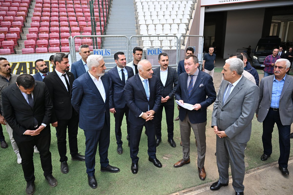 GalipEnsarioglu's tweet photo. İl Valimiz Sayın Murat Zorluoğlu ve AK Parti İl Başkanımız Sayın Ömer İler  ile birlikte Diyarbakır Şehir Stadyumu’nu ziyaret ederek, mevcut durumu yerinde inceledik.

Önümüzdeki sezonun sorunsuz bir şekilde geçmesi adına ihtiyaçları tespit ediyor, çözüm odaklı adımlar atmak için ilgili kurumlarla koordineli bir şekilde çalışıyoruz.

Şehrimize ve spora yakışır bir ortamın sağlanması için süreci yakından takip ediyoruz.