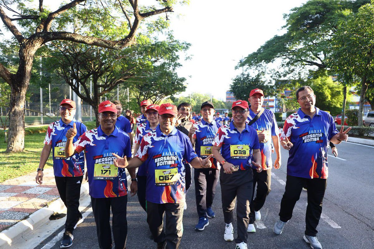 Sekitar Larian Bersama Bomba 2025 yang telah berlangsung di Dataran Kemerdekaan Shah Alam.

D.Y.M.M. Tengku Permaisuri Hajah Norashikin, Tengku Permaisuri Selangor telah berkenan untuk melepaskan peserta Larian Bersama Bomba 2025 diiringi oleh Y.B. Datuk Hajah Aiman Athirah binti