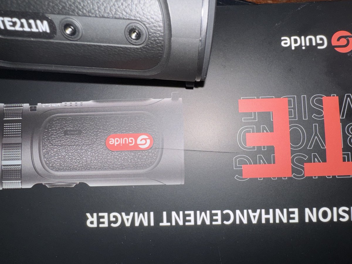 Gracias a Zulu Tactical por las cajas de 50 unidades de Rass 65 y de Rass stream 65 y por el visor térmico. Este gas lleva bastante mas principio activo que el Sabre y funciona muy bien. Diría que es el mejor que he probado. -
Fitodefensa: 0.33% OC 
Rass 65: 4.5 % + polialcoholes