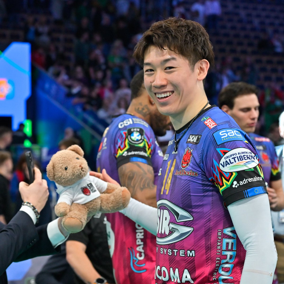 ペルージャのくま可愛い? #perugia #石川祐希 選手 #SirBear