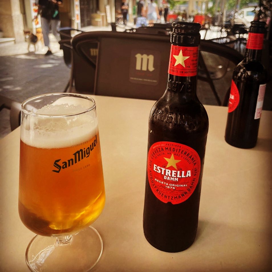 Jordi Guardiola (@jordiguardiolaf) on Twitter photo Prenent una <a href="/EstrellaDammCat/">Estrella Damm Cat</a> en una copa de <a href="/SanMiguel/">Cervezas San Miguel</a> assegut en una cadira de <a href="/mahou_es/">Mahou</a>. Casi fem el tècord <a href="/GuinnessIreland/">Guinness Ireland</a>!! Prenent una <a href="/EstrellaDammCat/">Estrella Damm Cat</a> en una copa de <a href="/SanMiguel/">Cervezas San Miguel</a> assegut en una cadira de <a href="/mahou_es/">Mahou</a>. Casi fem el tècord <a href="/GuinnessIreland/">Guinness Ireland</a>!!