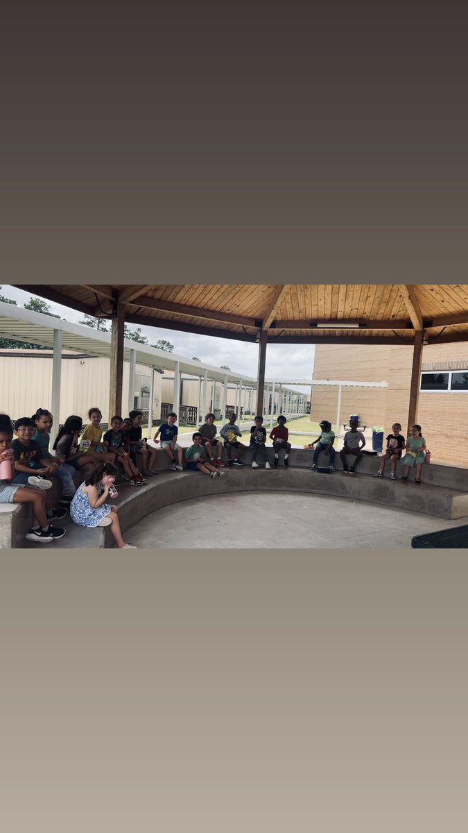 Love all the beautiful parts of our school. Love how <a href="/HumbleISD/">Humble ISD</a> is very student centered and provides so much flexible seating and student choice all around the district. <a href="/HumbleISD_GE/">Groves Elementary</a>  ☀️🙂