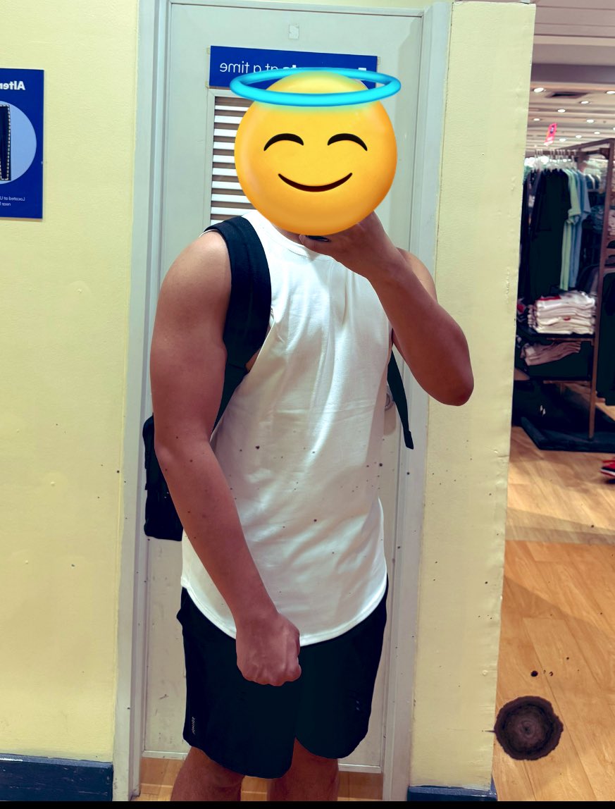 sleepy_daiki's tweet photo. Gala after gym https://t.co/EPaq6NDzFw