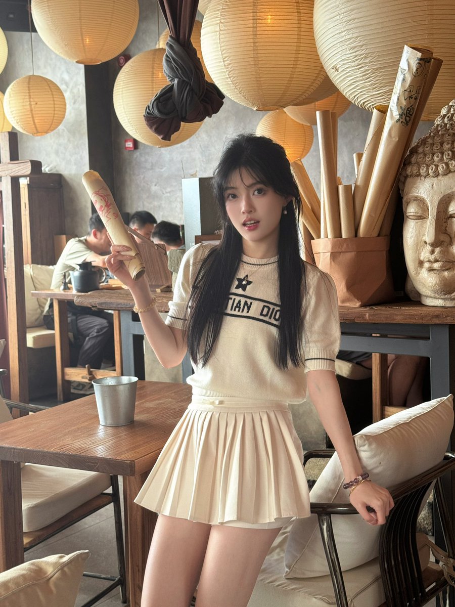 mia_okx's tweet photo. 自拍
水推 https://t.co/YMS8fcMTtc