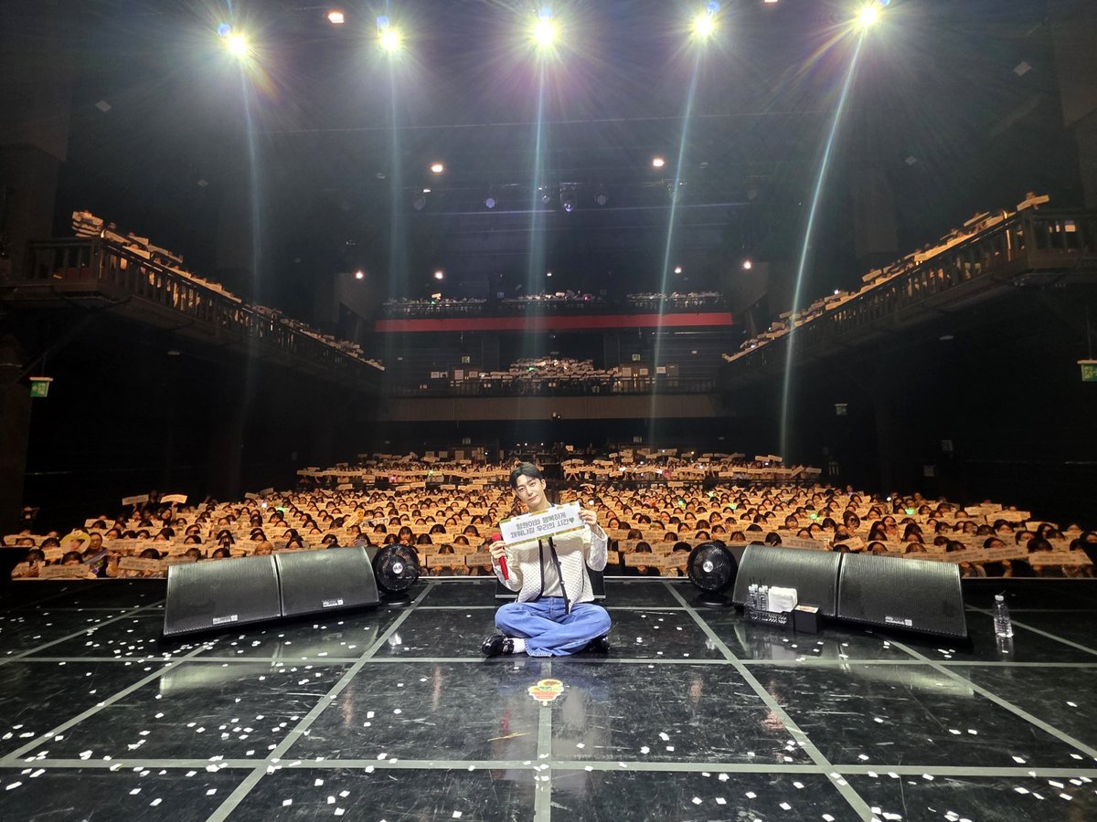 📸
2025 HYUNGWON Fan Event
<형원의 온실 (Wonder Garden)> 🌿

몬베베와 행복으로 가득 채운 오늘의 페이지 📖

#형원 #HYUNGWON
#몬스타엑스 #MONSTAX #MONSTA_X
#형원의온실 #WonderGarden