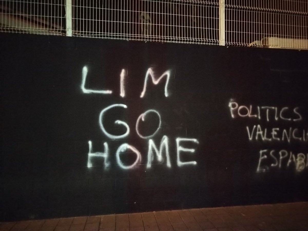 AMABLIM's tweet image. La gente ya esta cansada de vosotros trileros!! 
Y no se va a callar!! #LimOut