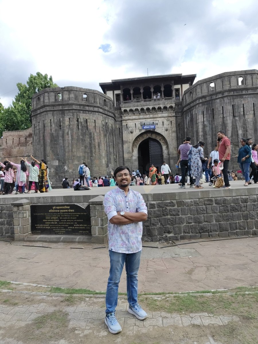Codemigod_666's tweet photo. A great day 😄
#Pune #shanivarwada https://t.co/t9PUW1ICbY