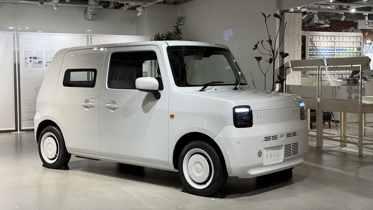 hirayu0808's tweet photo. コンセプトカーである
CELL -最小単位のクルマ-
を拝見してきました

生活に寄り添ったプリミティブなパッケージングが私の琴線をトレモロしてきました

シンプルだけどチープでは無い
本質を求めた素敵なコンセプトカーでした

展示は明日までで名古屋みなと蔦屋書店で実施中！

気になる方は是非！！ https://t.co/PVbZcjXRJp