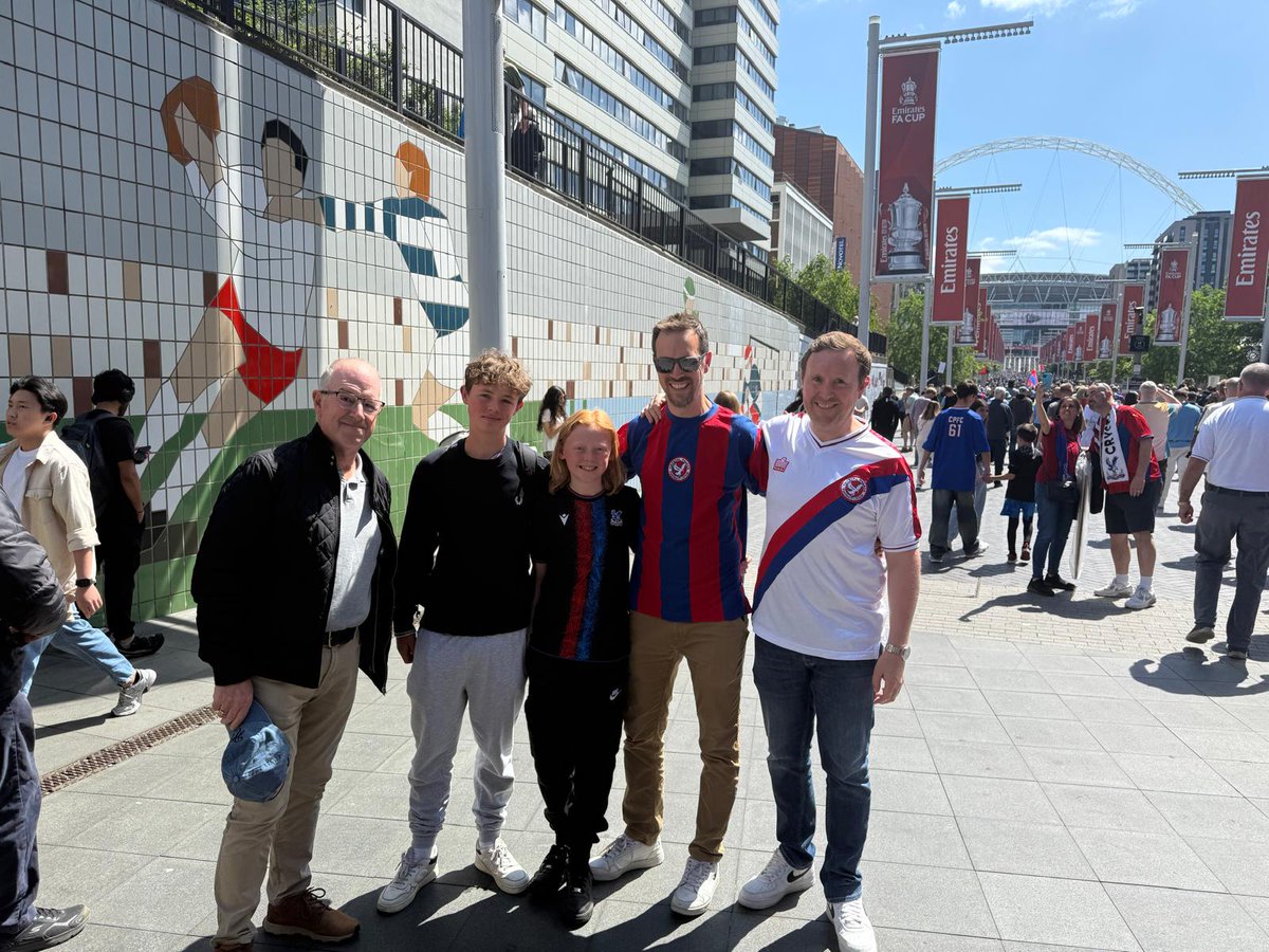 Popsuruncle's tweet image. Today's the day!!! #cpfc #FACup 🔴🔵🦅