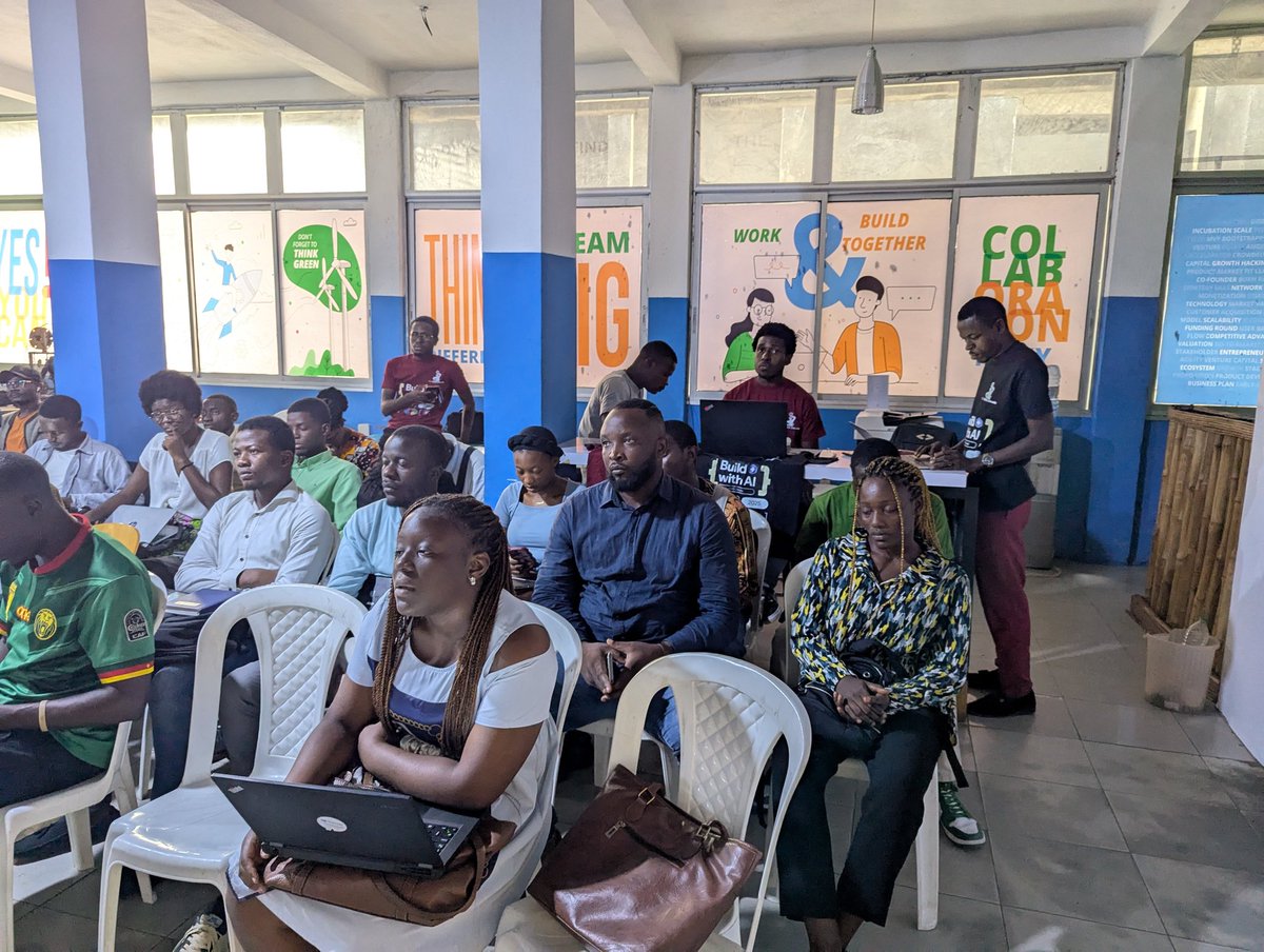 GDGDouala's tweet image. Démarrer son application avec firebase et gemini avec @Boris_Gauty