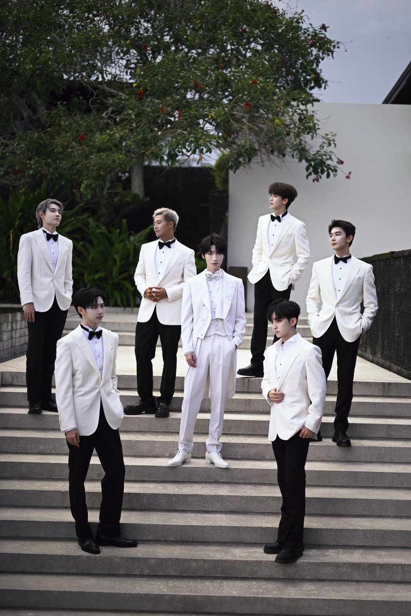 xianguang0104's tweet photo. 250517 #XiaZhiguang on Zhao Lei weibo &amp; Wu Jiacheng xiaohongshu 

Guangguang is so handsome in these photos! Happy wedding 🎉 https://t.co/UiHBQXTT2f