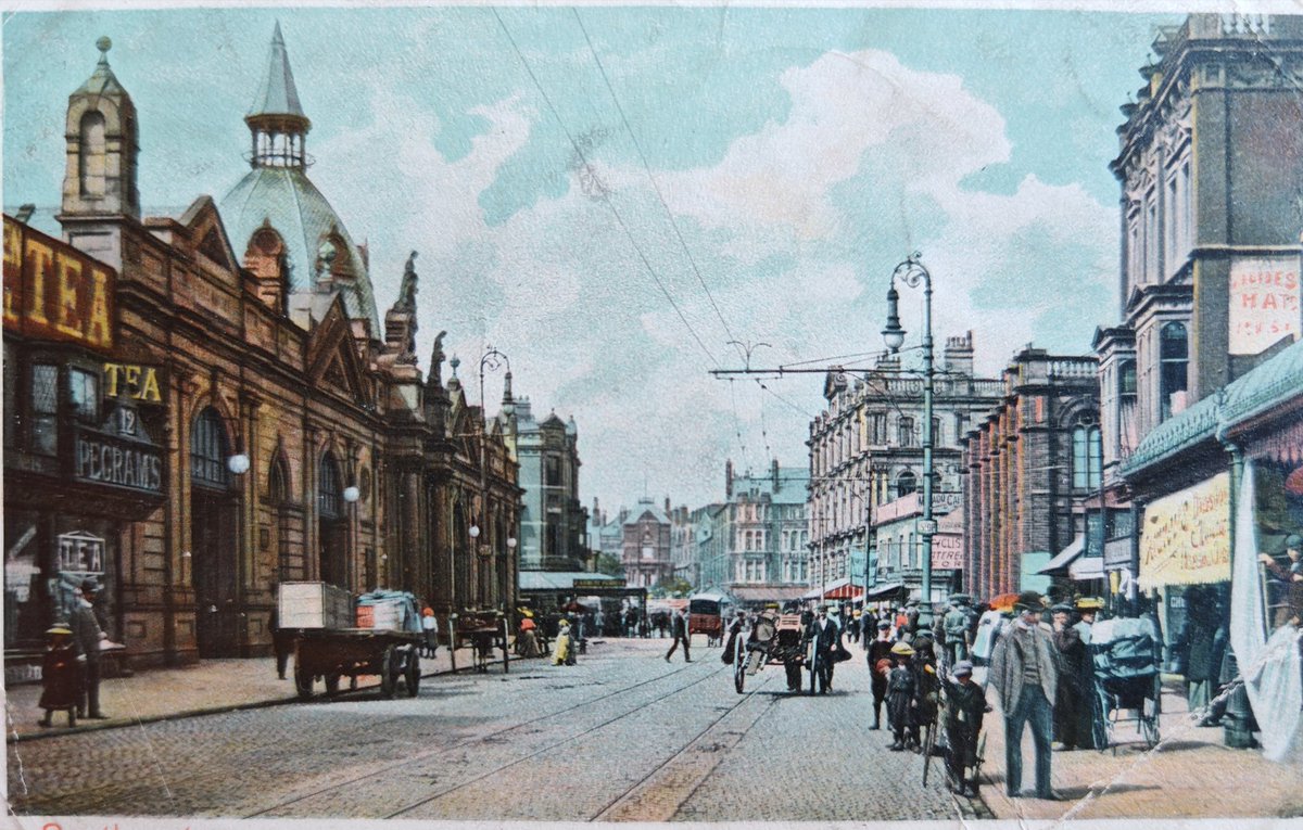 Eastbank Street, at some point between 1900 &amp; 1913.