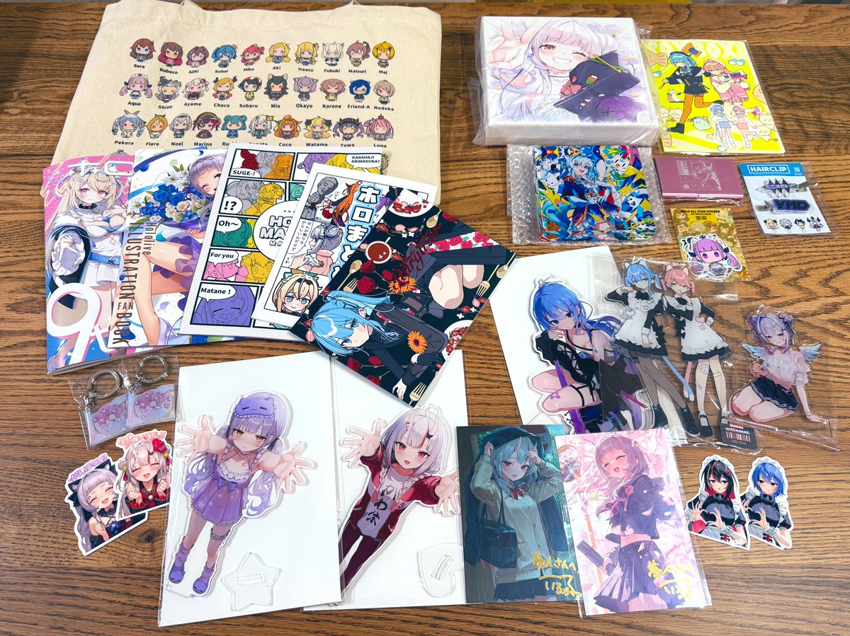 Yumm4000's tweet photo. ホロクル初参加の戦利品です
サークルイベントってルールあるし緊張気味だったけど後悔のない買い物できた
 #ホロクル9th https://t.co/UwRLBCWJmi