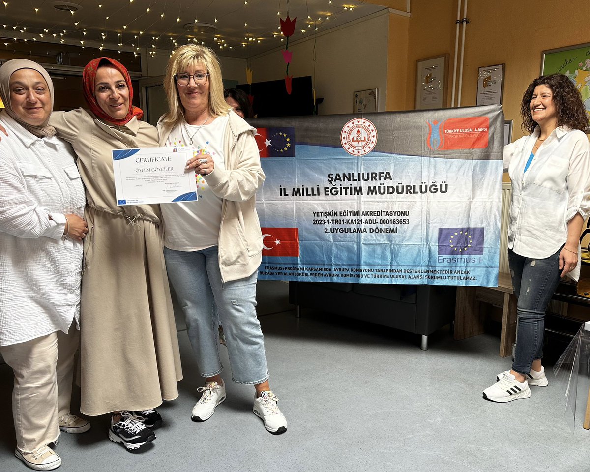 Siverek Halk Eğitimi Merkezi (@siverekhalk) on Twitter photo Erasmus projesi kapsamında Çocuk Gelişimi Öğretmenlerimiz Narin ŞÜKÜROĞLU ve Özlem GÖZCİLER Almanya’ya giderek eğitimlere katılıp yeni tecrübeler edindiler.
<a href="/tcmeb/">Millî Eğitim Bakanlığı</a> <a href="/ibrahimbaykan63/">İbrahim Baykan</a> <a href="/mebhbogm/">MEB Hayat Boyu Öğrenme Genel Müdürlüğü</a> <a href="/ASultanoglu63/">Asım SULTANOĞLU</a> <a href="/nilgunmujdeci/">Nilgün MÜJDECİ</a> <a href="/hasansildak/">Hasan ŞILDAK</a> <a href="/n_kapanoglu/">n_kapanoglu</a> <a href="/siverekmem63/">Siverek İlçe MEM</a> <a href="/sanliurfammem63/">Şanlıurfa İl Milli Eğitim Müdürlüğü</a> Erasmus projesi kapsamında Çocuk Gelişimi Öğretmenlerimiz Narin ŞÜKÜROĞLU ve Özlem GÖZCİLER Almanya’ya giderek eğitimlere katılıp yeni tecrübeler edindiler.
<a href="/tcmeb/">Millî Eğitim Bakanlığı</a> <a href="/ibrahimbaykan63/">İbrahim Baykan</a> <a href="/mebhbogm/">MEB Hayat Boyu Öğrenme Genel Müdürlüğü</a> <a href="/ASultanoglu63/">Asım SULTANOĞLU</a> <a href="/nilgunmujdeci/">Nilgün MÜJDECİ</a> <a href="/hasansildak/">Hasan ŞILDAK</a> <a href="/n_kapanoglu/">n_kapanoglu</a> <a href="/siverekmem63/">Siverek İlçe MEM</a> <a href="/sanliurfammem63/">Şanlıurfa İl Milli Eğitim Müdürlüğü</a>