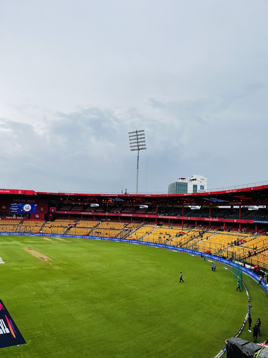 Currently at Chinnaswamy stadium. A little overcast. The forecast post 7pm isn’t very encouraging 🌧️ #RCBvsKKR #IPL2025
