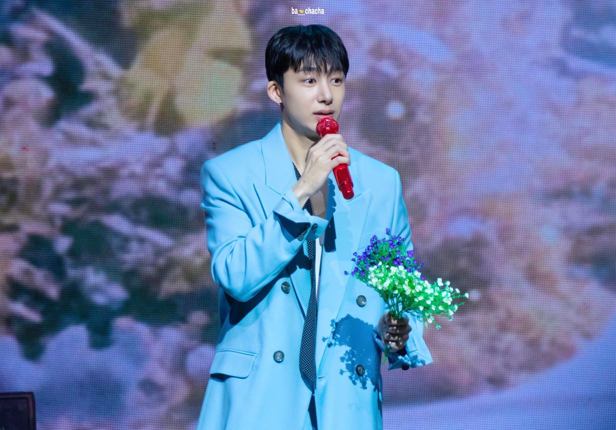 ba___chacha's tweet photo. 250517 형원의 온실 <WONDER GARDEN>

1번 사연 분께 꽃을 전달 할게요 💐

#MONSTA_X #몬스타엑스 #형원 #채형원 #HYUNGWON #H_ONE https://t.co/1zZ1YZTsLD