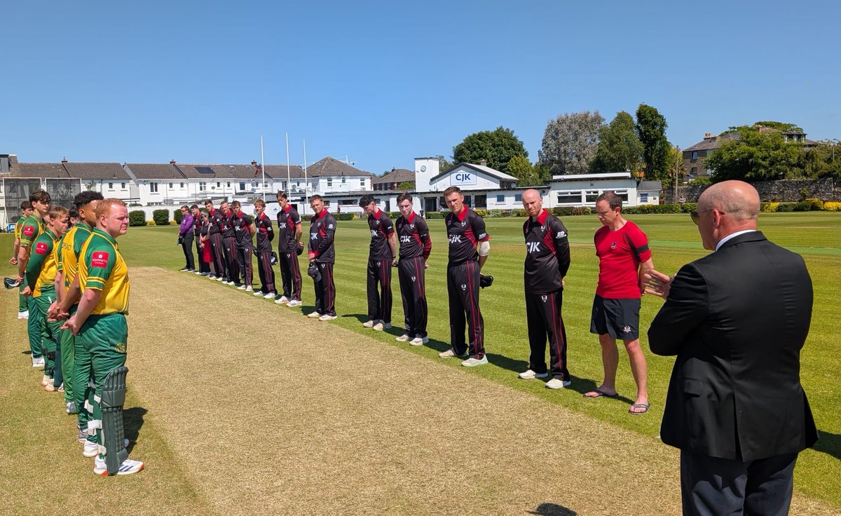 Cricket Leinster (@cricketleinster) on Twitter photo MINUTE OF SILENCE AT SYDNEY PARADE TODAY
David O’Riordan, President <a href="/pembrokecricket/">Pembroke CC</a> leads a minute of silence in tribute to Peter Prendergast before the ISC game with <a href="/NorthDown1857/">North Down CC</a> MINUTE OF SILENCE AT SYDNEY PARADE TODAY
David O’Riordan, President <a href="/pembrokecricket/">Pembroke CC</a> leads a minute of silence in tribute to Peter Prendergast before the ISC game with <a href="/NorthDown1857/">North Down CC</a>