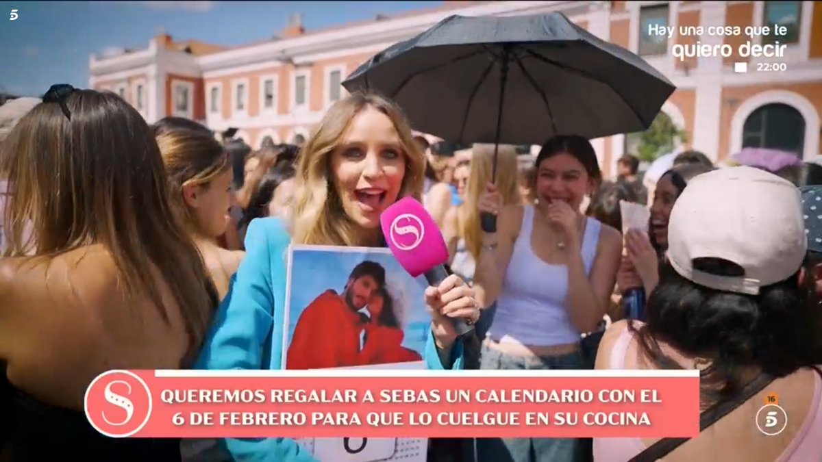 Nos vestimos de azul para homenajear a Aitana en el concierto de Sebastián Yatra... Somos así. 

🌺🌺 #Socialité17M🌺🌺