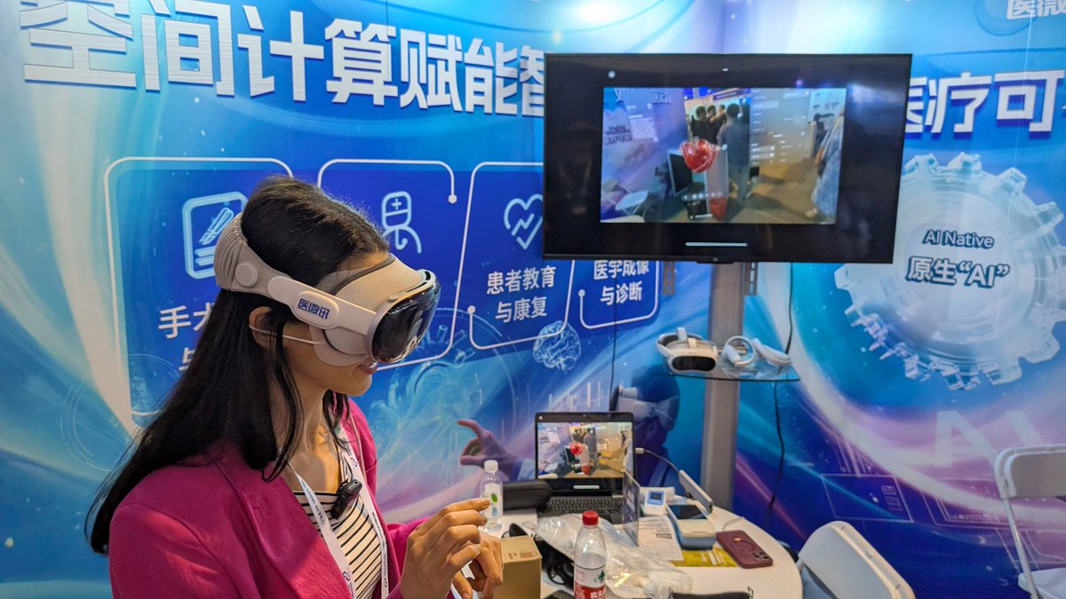 VoodooDE_Gaming's tweet image. Meine Frau hat auf der VRAR Expo 2025 in China eine medizinische App von InVision auf der Apple Vision Pro getestet. Video folgt bald!
#invision #vrarexpo #applevisionpro #VRAREXPOCHINA2025 @VRARWorld @VRAREXPOCHINA