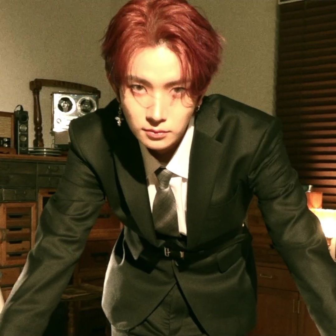 — Take me to Church  
A #heejake 🔞 au wherein

Rowan (jk) received an unlikely mission: care for a child. The twist? He’s the son of Caden (hs)—the ruthless head of their rival organization.