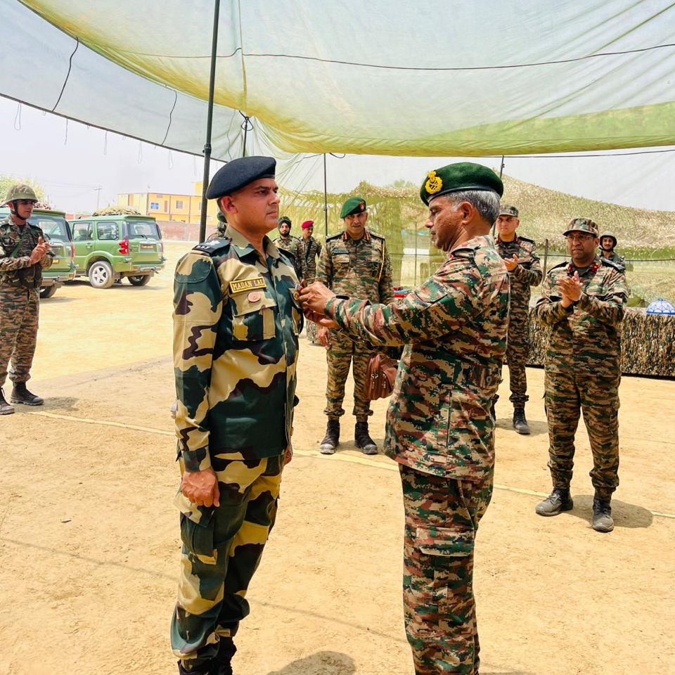 BSF_India's tweet photo. In recognition to the exceptional operational proficiency displayed by Sh. Madan, Deputy Commandant of BSF during Operation Sindoor, he was awarded with the Commendation Disc by Lt. Gen. M K Katiyar, PVSM, AVSM.  

#JaiHind 
#OperationSindoor 
#BSF https://t.co/9v6r30A6W6