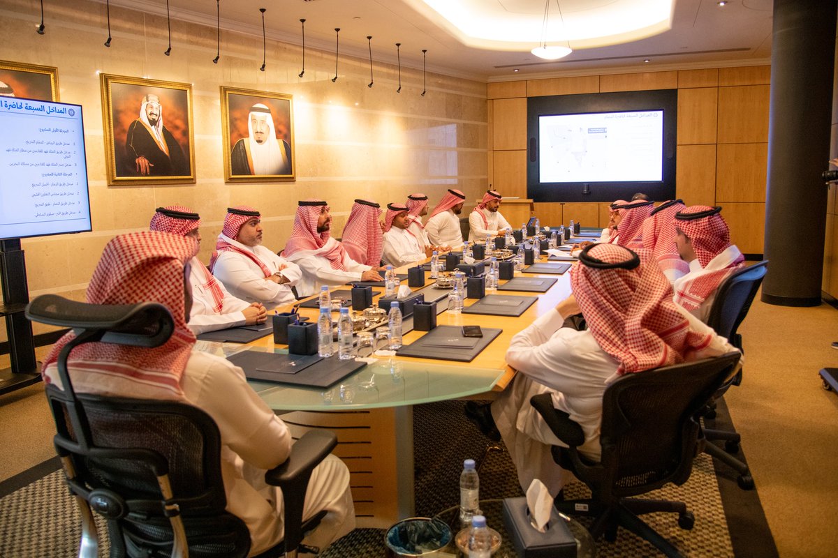 SDA_Sharqia's tweet photo. عقدت اليوم أولى جلسات التحكيم الهندسي ضمن اتفاقية تطوير مداخل المدن، بحضور أعضاء اللجنة الفنية والمحكمين المعتمدين، في مقر #هيئة_تطوير_الشرقية بمركز سايتك. 

وتستهدف الاتفاقية تطوير 7 مداخل لحاضرة الدمام بالشراكة بين الهيئة و
@EasternEamana و @AlFozanSF لتعزيز المشهد الحضري. https://t.co/6Q112CK6xR