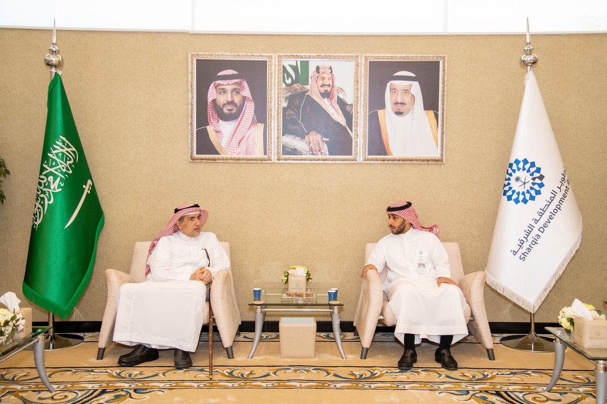 SDA_Sharqia's tweet photo. عقدت اليوم أولى جلسات التحكيم الهندسي ضمن اتفاقية تطوير مداخل المدن، بحضور أعضاء اللجنة الفنية والمحكمين المعتمدين، في مقر #هيئة_تطوير_الشرقية بمركز سايتك. 

وتستهدف الاتفاقية تطوير 7 مداخل لحاضرة الدمام بالشراكة بين الهيئة و
@EasternEamana و @AlFozanSF لتعزيز المشهد الحضري. https://t.co/6Q112CK6xR