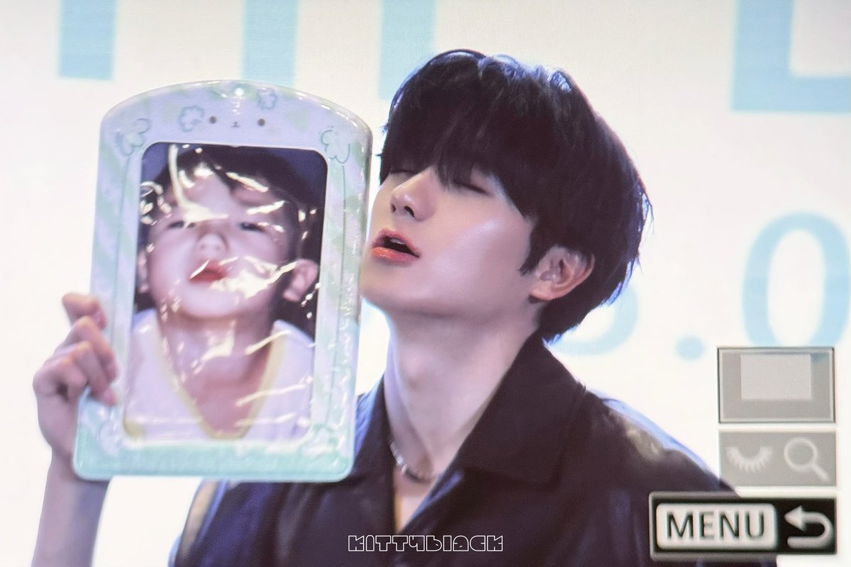 __kittyblack's tweet photo. 250517

👶🏻

#더보이즈 #현재 #THEBOYZ #HYUNJAE https://t.co/ejx0jnhSOr