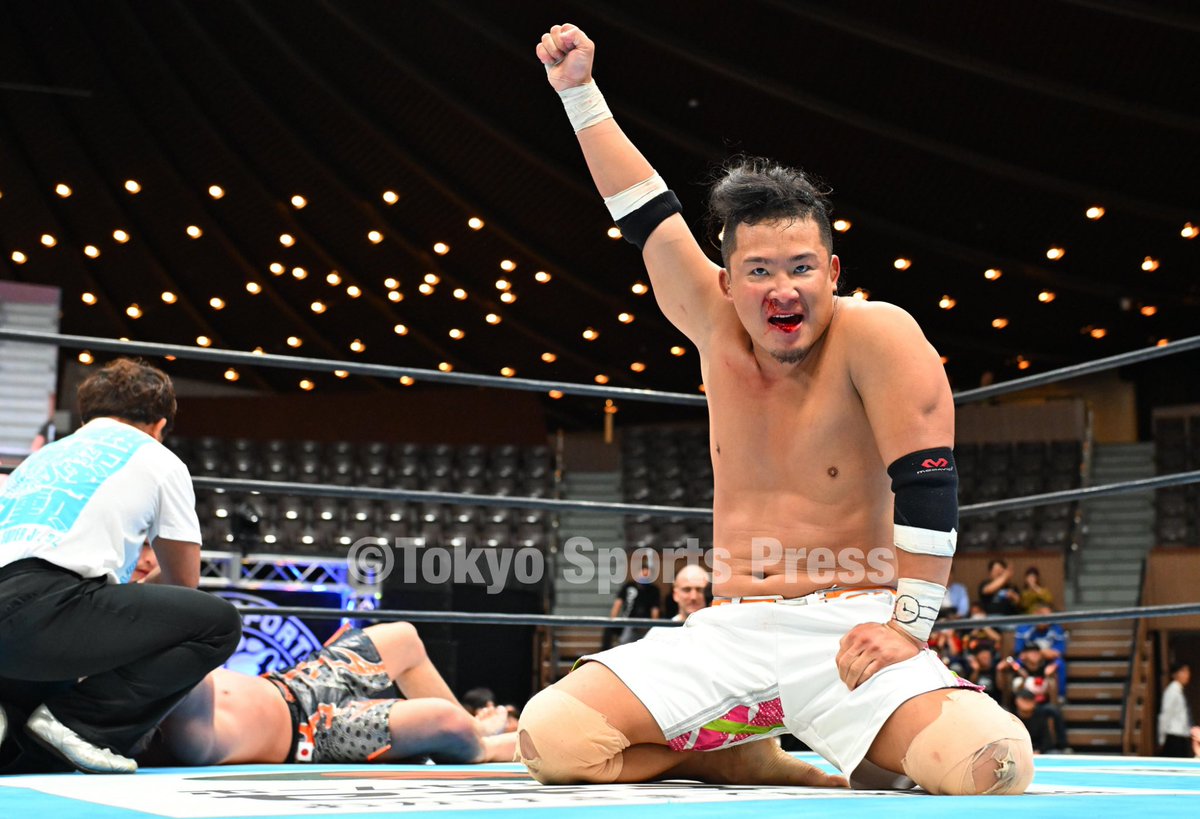 tospophoto's tweet image. 【新日本・ＢＯＳＪ】#KUSHIDA　#藤田晃生 の連勝止めた！「新日本プロレスの匂いがしました。最高」

▼詳しくはこちら💁
tokyo-sports.co.jp/articles/-/344…

#njpw #東スポ