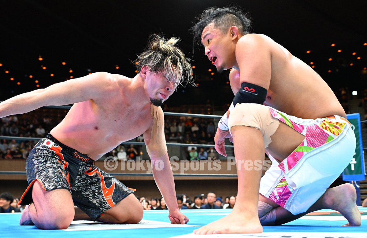 tospophoto's tweet image. 【新日本・ＢＯＳＪ】#KUSHIDA　#藤田晃生 の連勝止めた！「新日本プロレスの匂いがしました。最高」

▼詳しくはこちら💁
tokyo-sports.co.jp/articles/-/344…

#njpw #東スポ