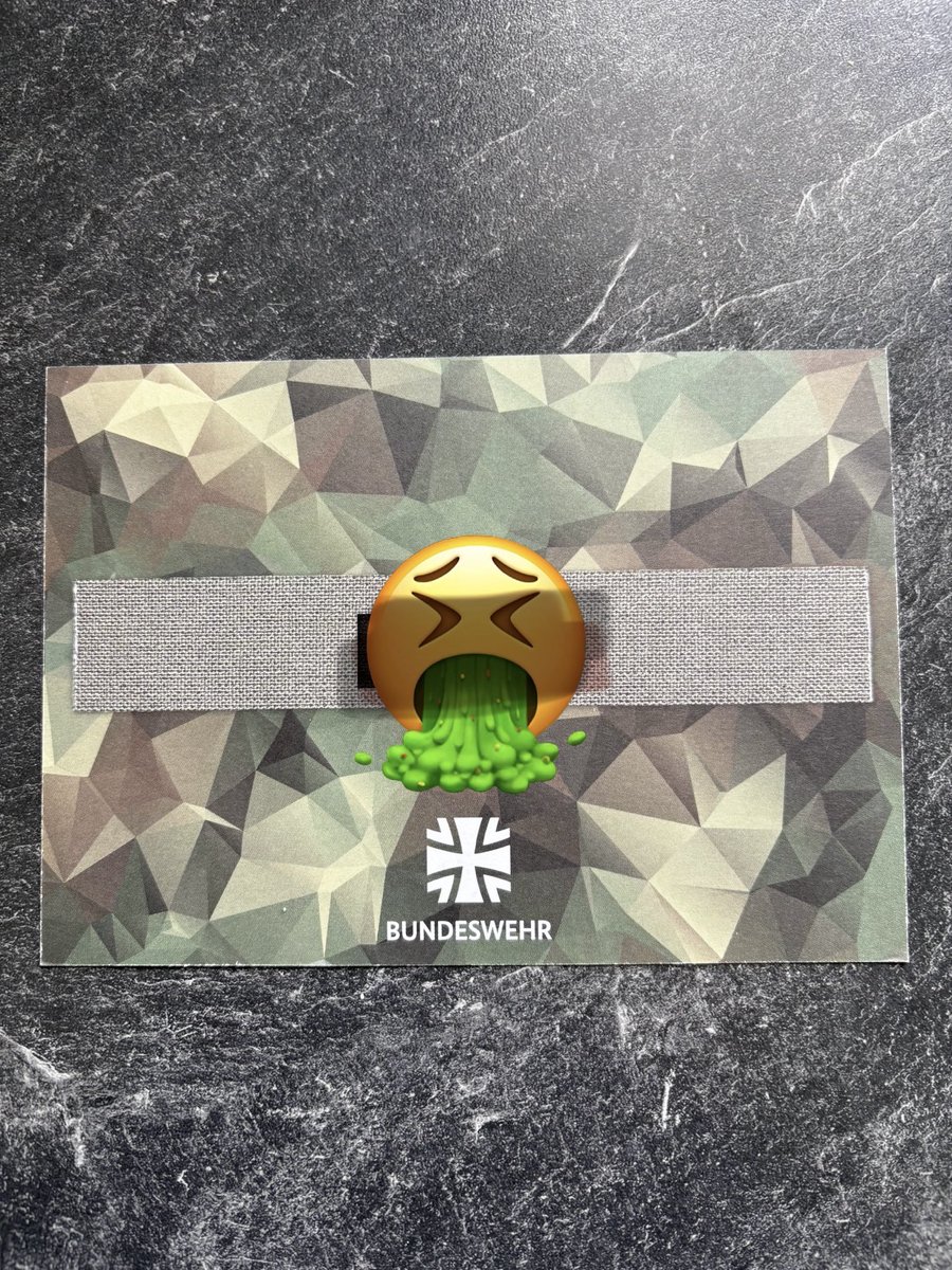 DocSonja's tweet image. Mein 16-jähriger Sohn hat heute Post von der Bundeswehr bekommen. Dieser Drecksverein lädt ihn zum Talent Scout Tag der Bundeswehr ein.
Ich bedaure, dass sein Großvater nicht mehr lebt, der als 17jähriger in die Wehrmacht eingezogen wurde. Er hat die Greuel berichten können