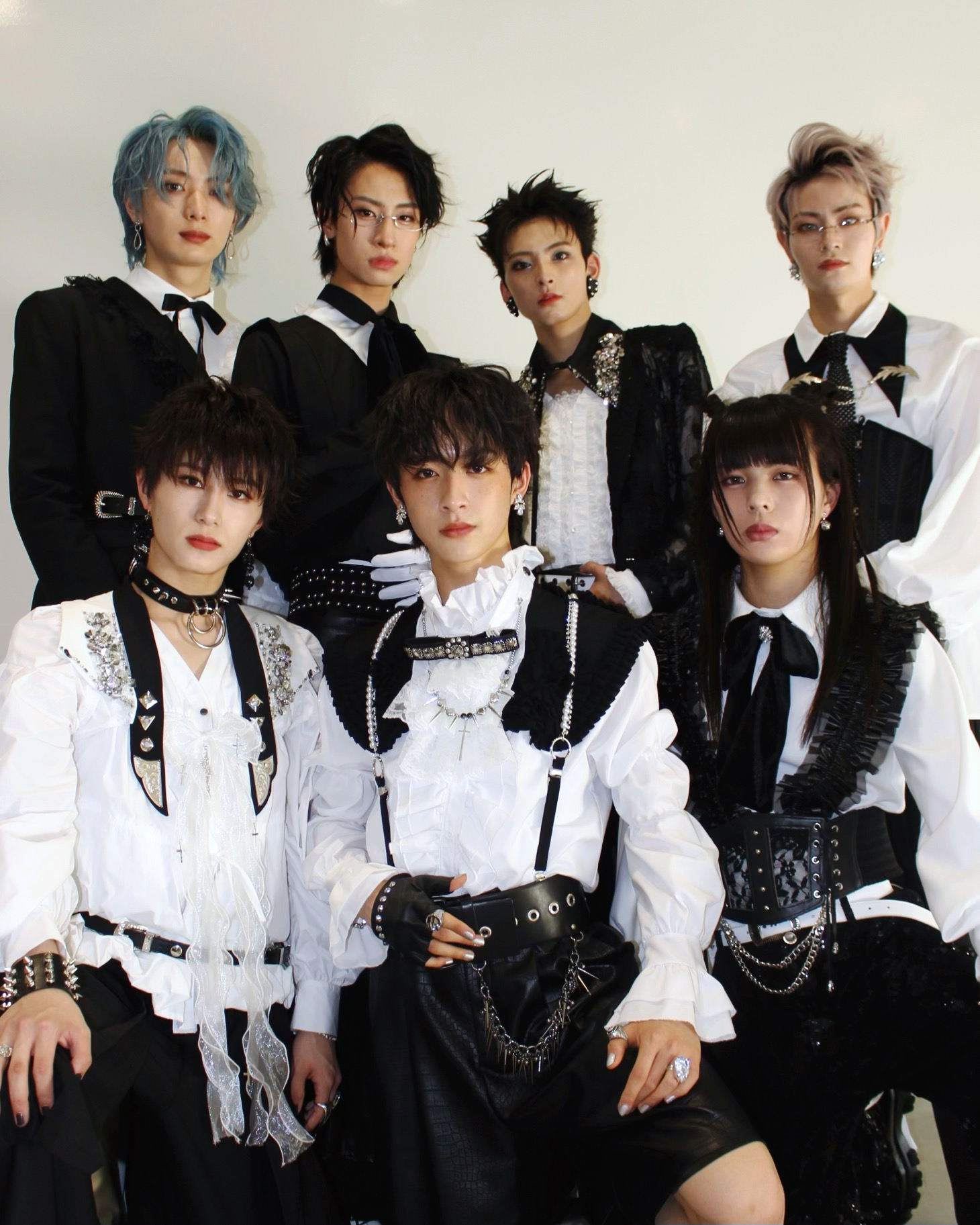 MM (@5GXibu3bCnBvLIz) / X