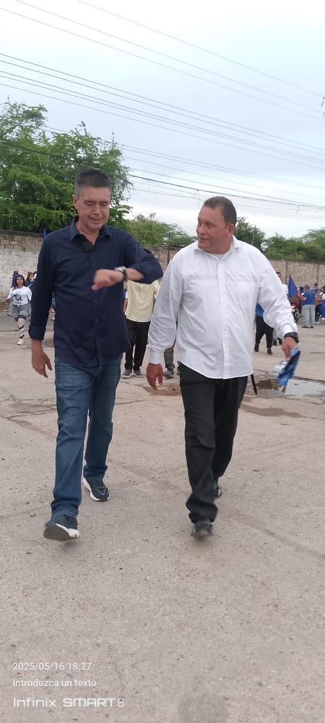 La Victoria se construye con esfuerzo y trabajo hoy Alternativa 1 Diego Ibarra estado Carabobo acompañando al Dr ylidio Abreu en la parroquia aguas calientes
