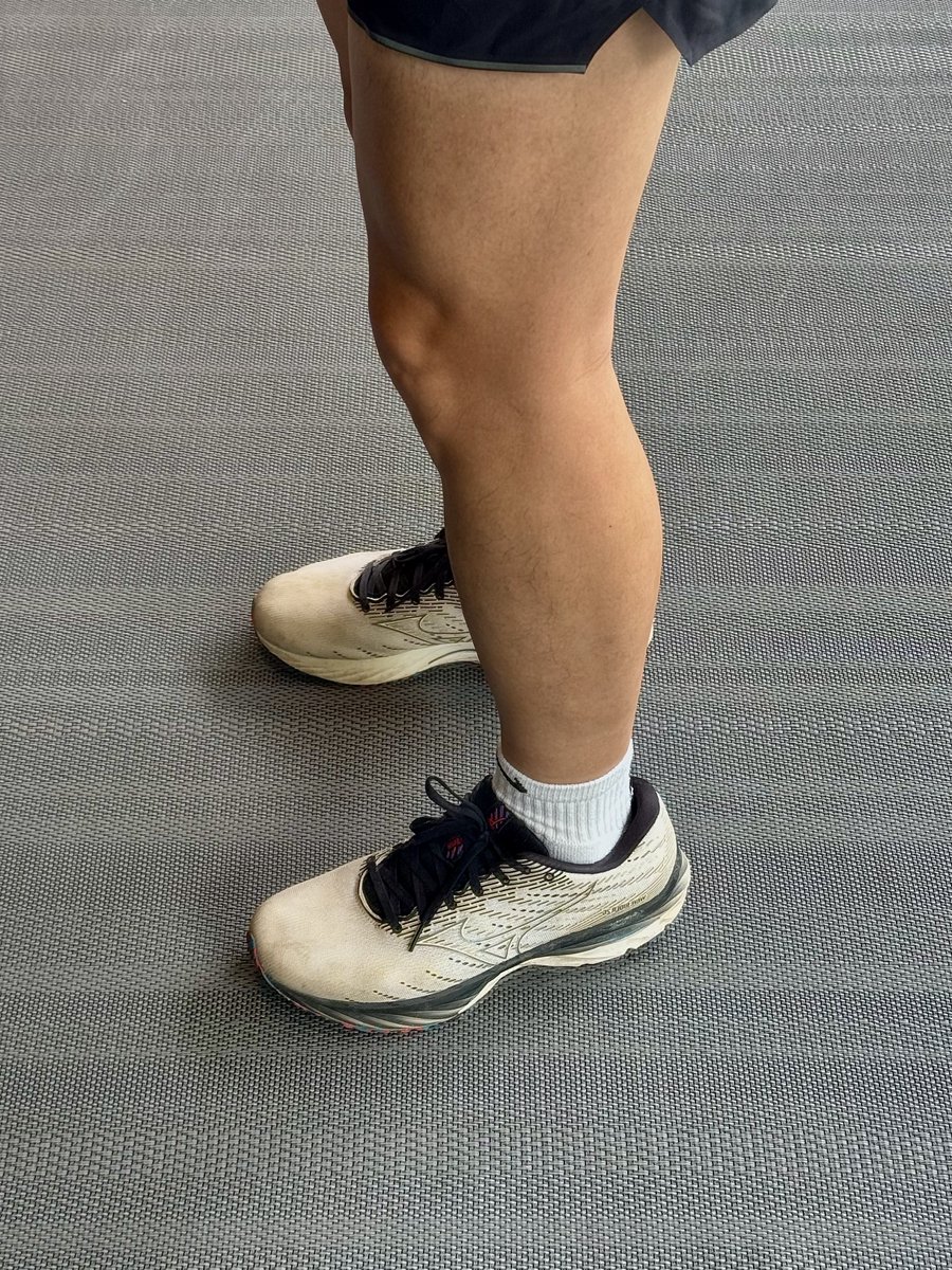Watermon1234's tweet photo. 間中都要著下Mizuno👟 https://t.co/SjVYw00H2I