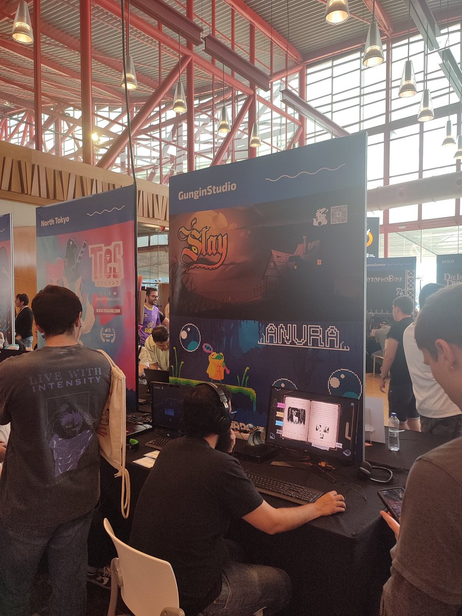 No paran de venir jugadores en este segundo día de <a href="/guadalindie/">Guadalindie</a>. Pasad a jugar a Anura y a Stay y a saludarnos!