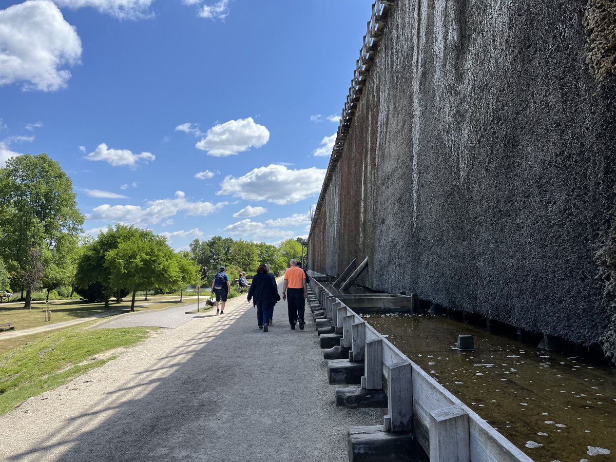 pneumannberlin's tweet photo. Ein Spaziergang am Neuen Gradierwerk in Bad #Rothenfelde. So gepflegte, lebhafte Kurorte sind in #Deutschland selten geworden. https://t.co/H568Mz8WsV