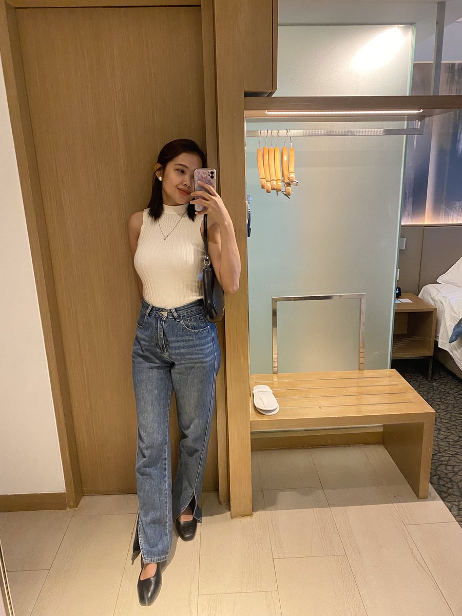 Angel 🩵 (@angxlonly) / Posts / X