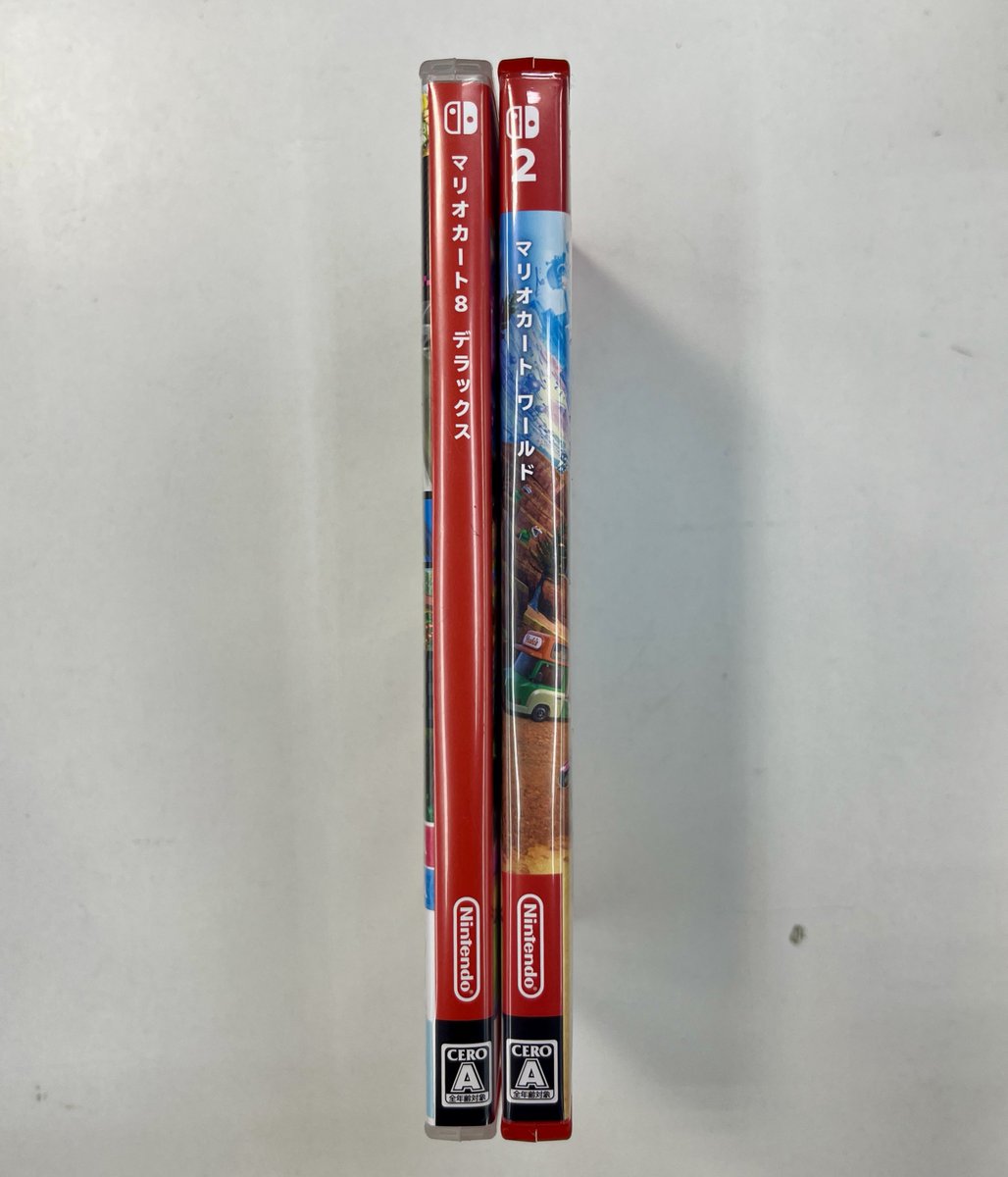 Genki_JPN's tweet image. Switch 2 game cases are the exact same size as Switch 1 game cases!
Only difference is they are now red.