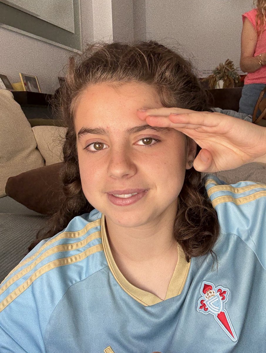 Imos con todo <a href="/RCCelta/">RC Celta</a> desde #barcelona a tope x Europa !!! <a href="/AfoutezaRCCelta/">AFOUTEZA E CORAZÓN</a> <a href="/siareiros/">Peña siareiros.net</a> <a href="/PC_blaucel/">Penya Blau Cel</a> <a href="/TopoBalaidos/">Fichajes Celta</a> <a href="/CeltaNoticias10/">CeltaNoticias</a> <a href="/TQHTPodcast/">Tenías Que Haber Tirado</a>