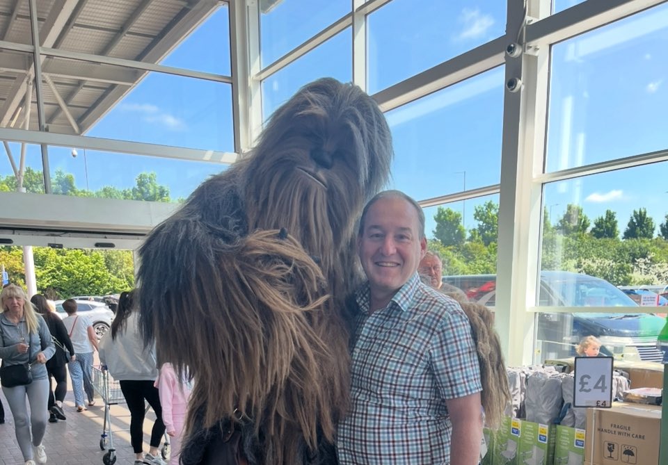 Steph Lysaght (@lysaghtsteph) on Twitter photo I flew to 24 hours to Liverpool for my birthday party. But my mate has flown a bit further and brought good weather with him.
#Wookiee
<a href="/ukinaustralia/">UK in Australia 🇬🇧🇦🇺</a> <a href="/FMcGregorHonCon/">Frank McGregor</a> <a href="/ianrsmith65/">Ian R Smith</a> I flew to 24 hours to Liverpool for my birthday party. But my mate has flown a bit further and brought good weather with him.
#Wookiee
<a href="/ukinaustralia/">UK in Australia 🇬🇧🇦🇺</a> <a href="/FMcGregorHonCon/">Frank McGregor</a> <a href="/ianrsmith65/">Ian R Smith</a>