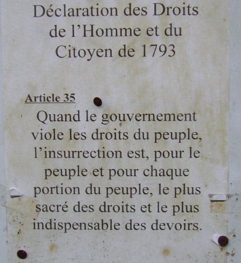 <a href="/F_Desouche/">Fdesouche.com est une revue de presse</a> #FoulardBlanc #PharePatriote