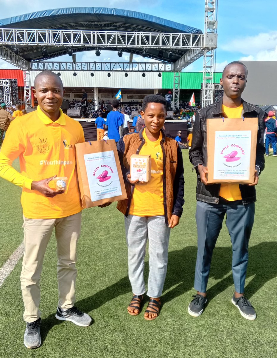 SpotaCompany's tweet photo. En date du 25 Avril 2025, notre Fondateur et Directeur Gérant @Niyonkurukevin1  ensemble avec La Chargée de Marketing et Ventes ainsi que le Gestionnaire Comptable ont pris part dans le #YouthImpulse2025 qui s'est ténu au Stade Ingoma, dans la province Gitega https://t.co/vAXroPcTBb