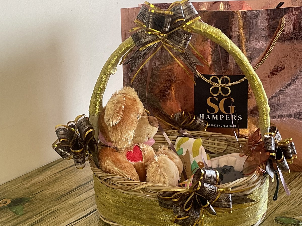 sghampers's tweet photo. Put a smile on your baby’s face with @SGHampers because who doesn’t love a surprise treat? 🎁💕 Fresh goodies, thoughtful gifts, and a little love in every basket!
 #SGHampers https://t.co/nAJEzmcKoC