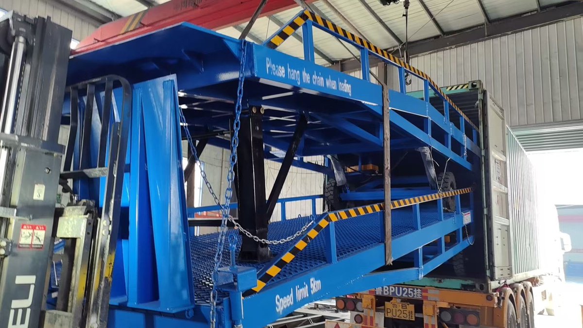 ZTCL_Judy's tweet photo. ZTCL 2sets Mobile ramp shipping to 🇰🇷

#mobileramp #loadingramp #yardramp #dockramp #unloadingramp #dockleveler #forkramp #containerramp https://t.co/SDG8iLcX28
