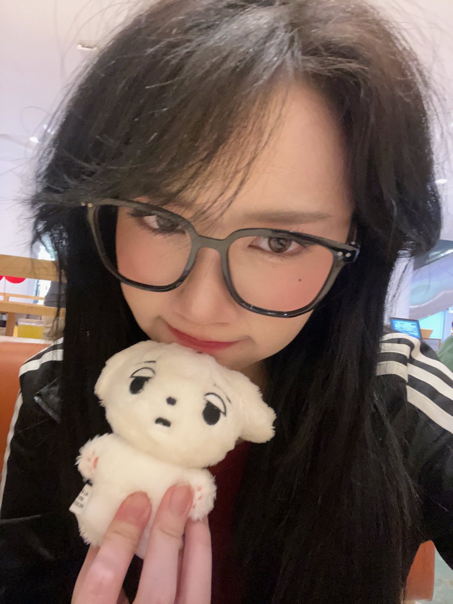 Marsha Lenathea tweet media