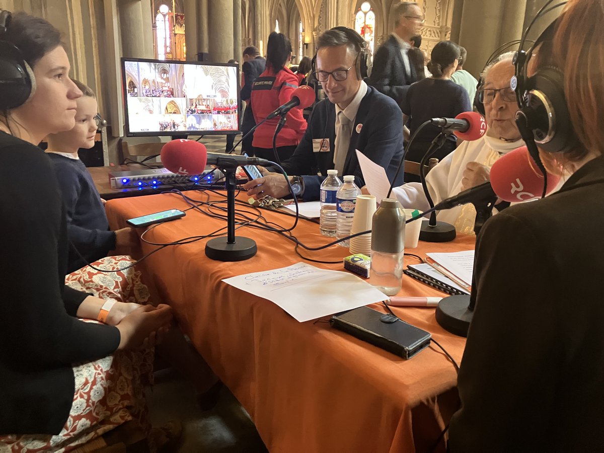 [🔴DIRECT] Suite de notre journée spéciale Camille Costa de Beauregard sur #RCF. En direct de la cathédrale de #chambéry,  retrouvez en ce moment à l'antenne Vanessa Sansone et ses invités pour vivre au plus près cet évènement pour <a href="/diocesesavoie/">Diocèses de Savoie</a> et #lasavoie.