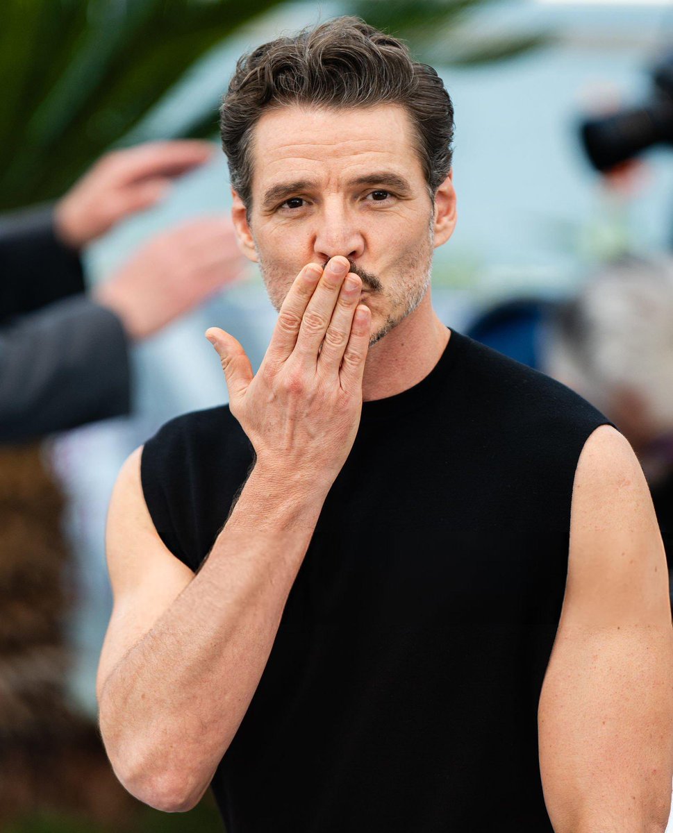 Media Updates (@mediaforupdates) on Twitter photo 